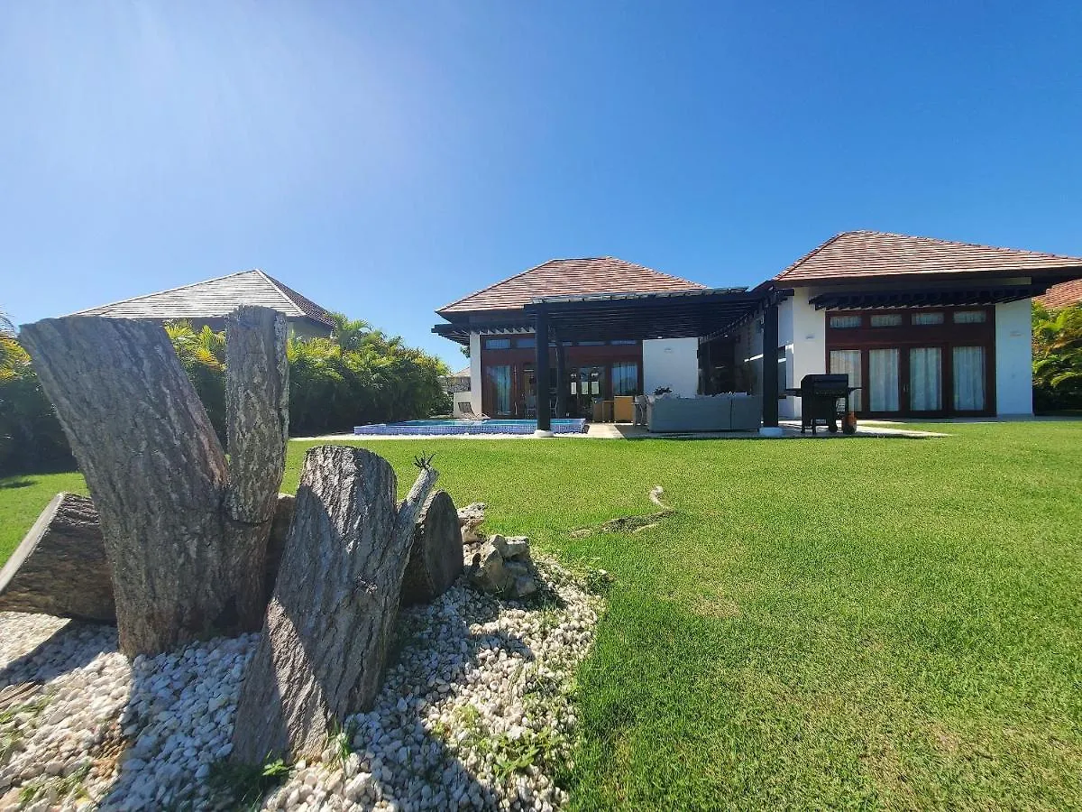 Espectacular Villa Tropical De 2 Hab/ Con Piscina Privada Y Bbq contacts